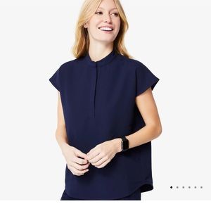 Figs Rafaela fits up to medium